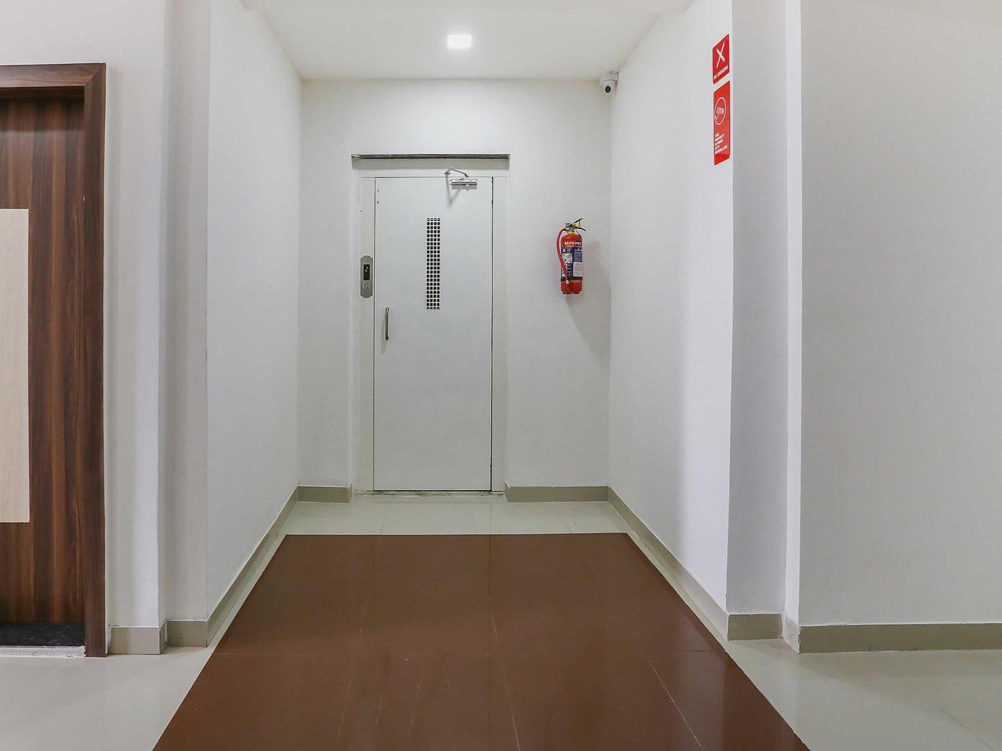 Hotel O Pingara Executive Phursungi Zewnętrze zdjęcie